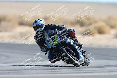 media/Jan-10-2025-CVMA Friday Practice (Fri) [[489e0da257]]/Group 4 and Trackday/Session 4 (Turn 16)/